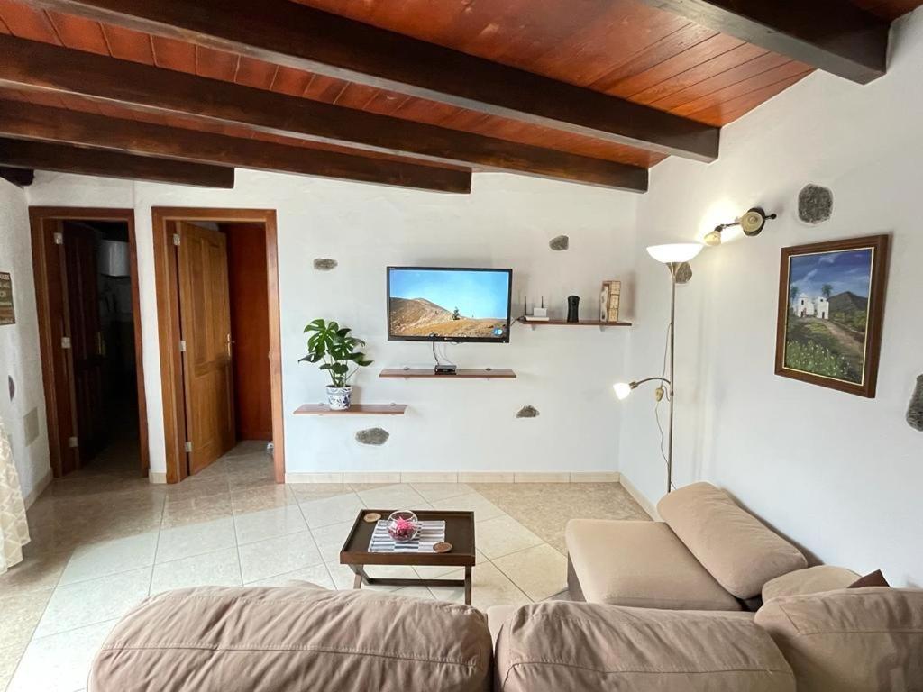 Sun, Relax & Lava, Free Wifi 600Mb, Bbq Villa Tinajo Ngoại thất bức ảnh